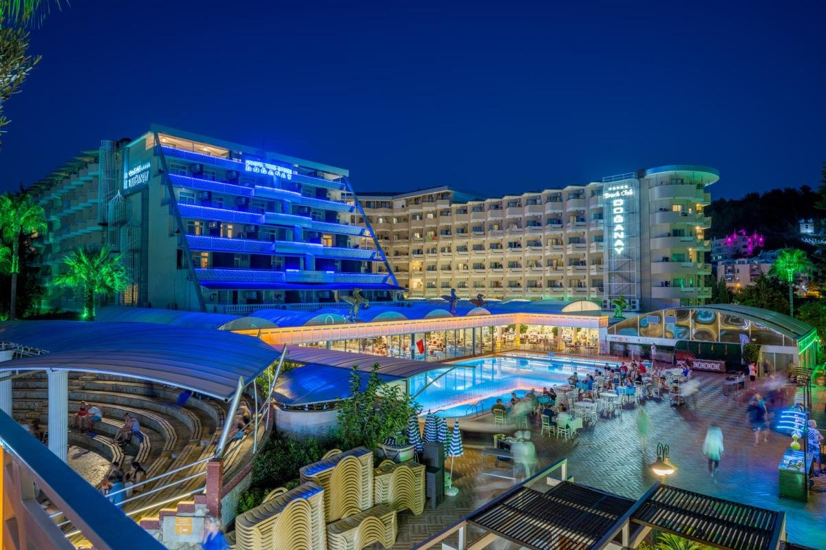 Açık Hava Gece Kulübü